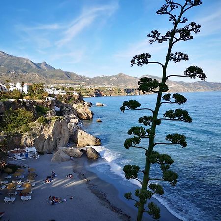 Villa Peperent Casa Pino Nerja Exterior foto