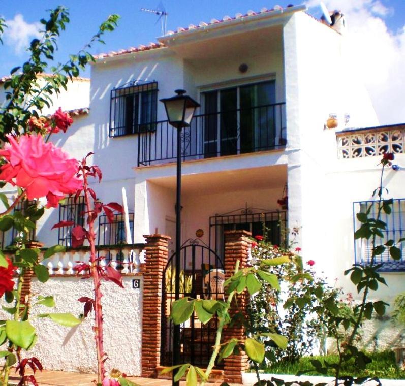 Villa Peperent Casa Pino Nerja Exterior foto