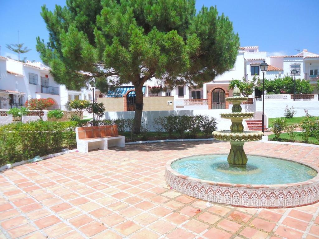 Villa Peperent Casa Pino Nerja Exterior foto